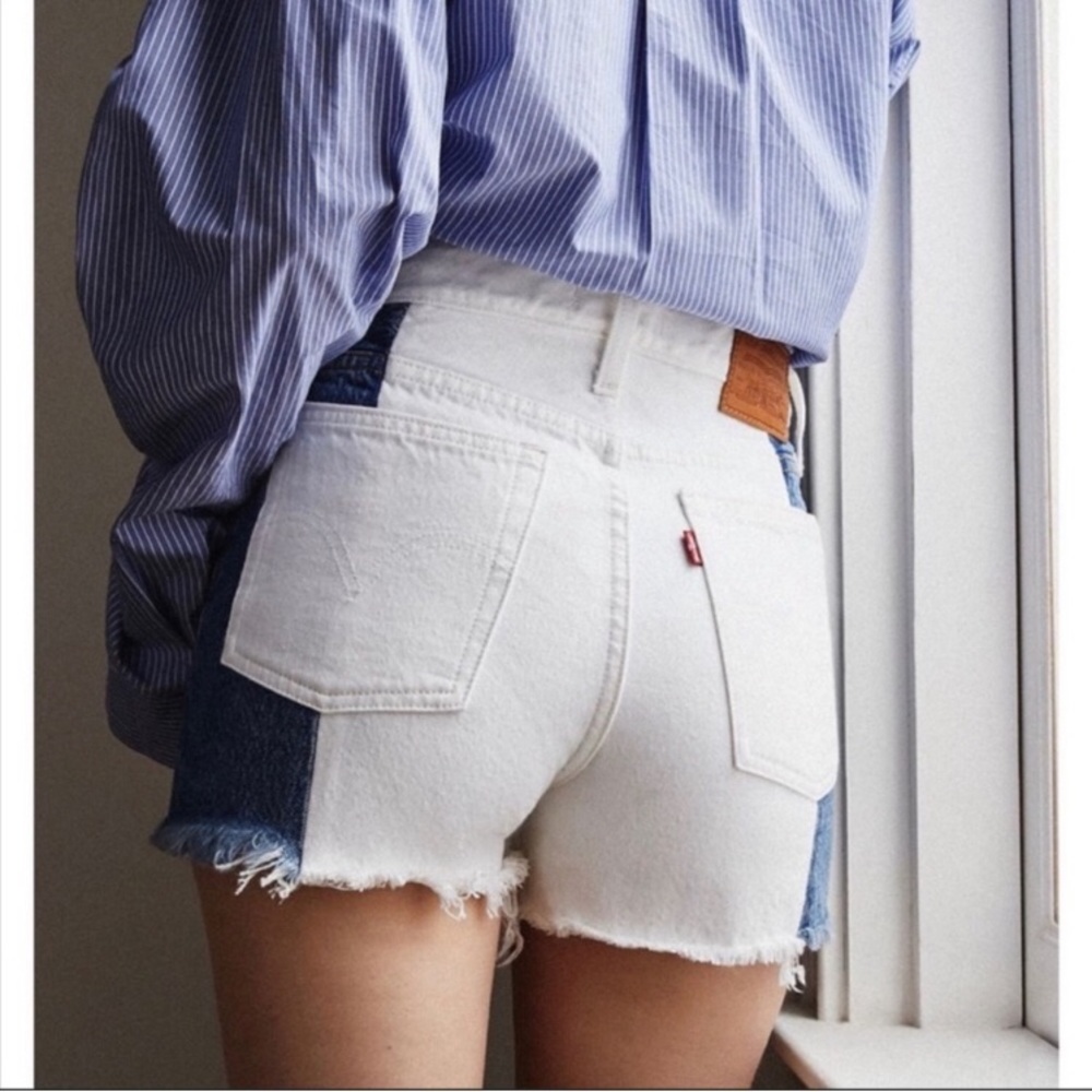 Levi’s two toned denim wedgie shorts.